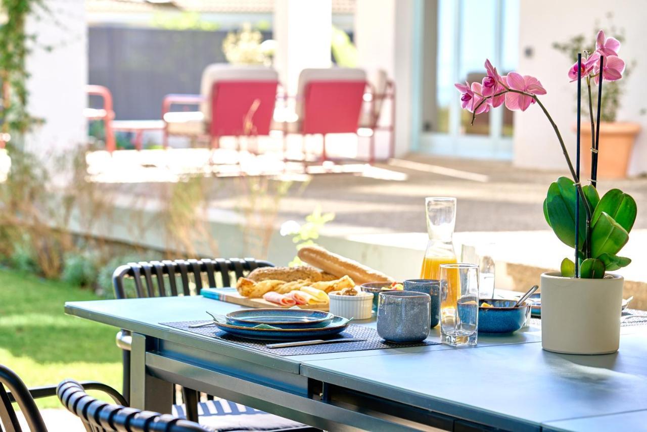 Casa Brisa Boutique Guest House - Gay Men Only Sant Pere De Ribes Luaran gambar